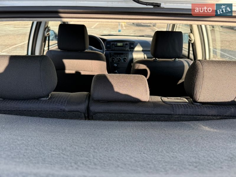 Хетчбек Toyota Corolla 2005 в Одесі