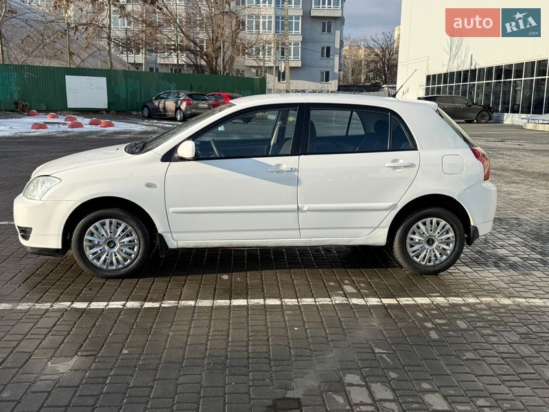 Хетчбек Toyota Corolla 2005 в Одесі