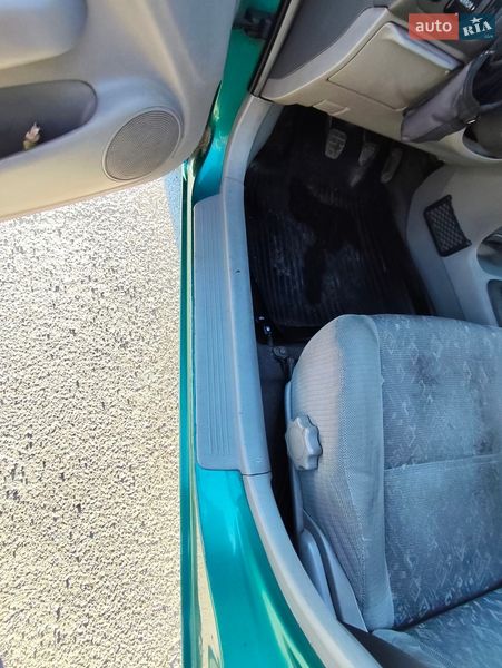 Хэтчбек Toyota Corolla 1999 в Запорожье