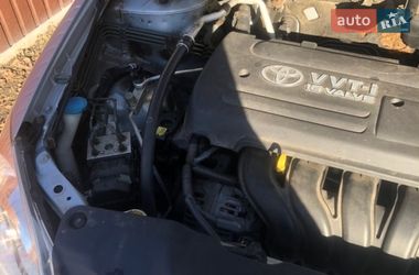 Хетчбек Toyota Corolla 2005 в Березані