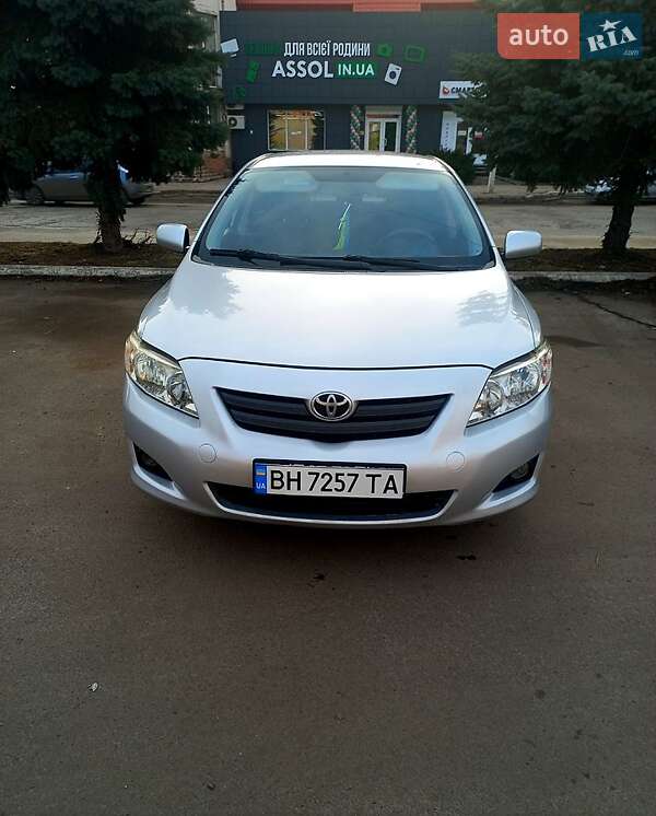 Седан Toyota Corolla 2008 в Подольске