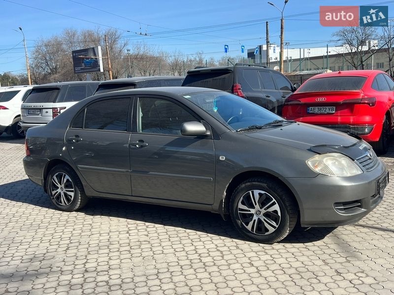 Седан Toyota Corolla 2006 в Днепре