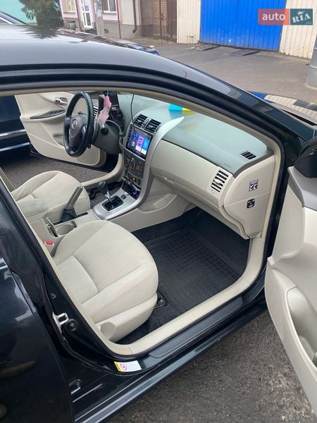 Седан Toyota Corolla 2008 в Полтаве