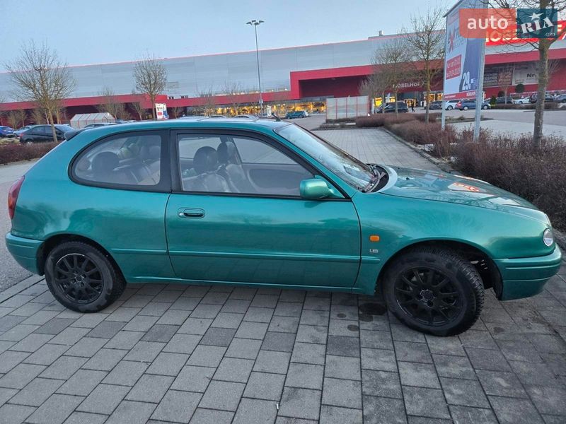 Хэтчбек Toyota Corolla 1997 в Ивано-Франковске
