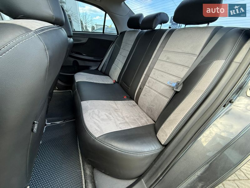 Седан Toyota Corolla 2008 в Стрые