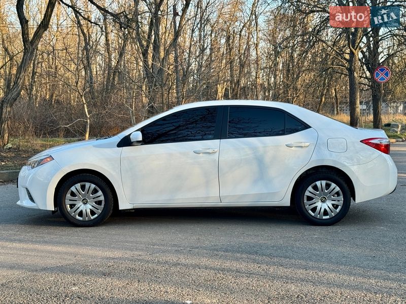 Седан Toyota Corolla 2015 в Одессе