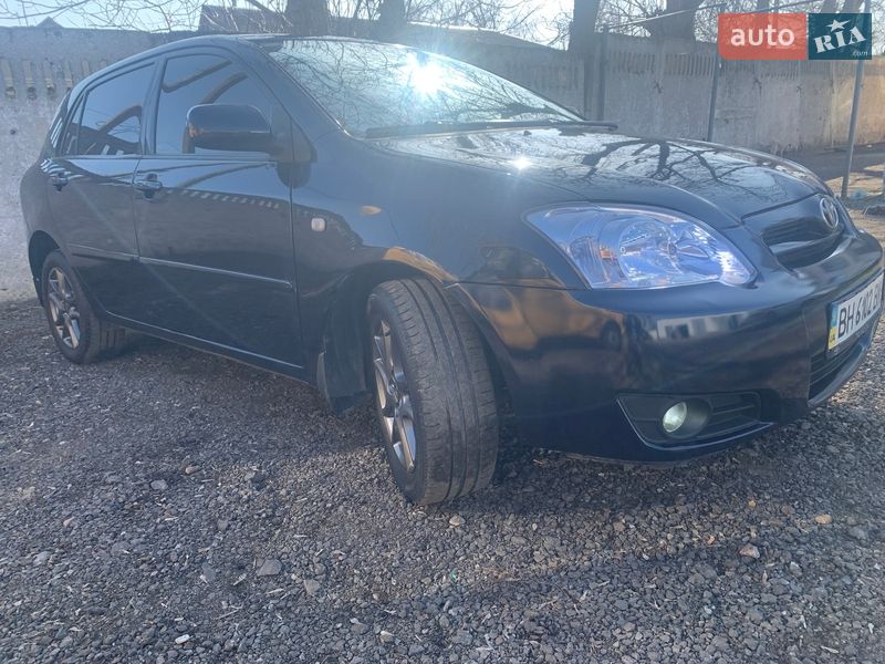 Хэтчбек Toyota Corolla 2005 в Одессе