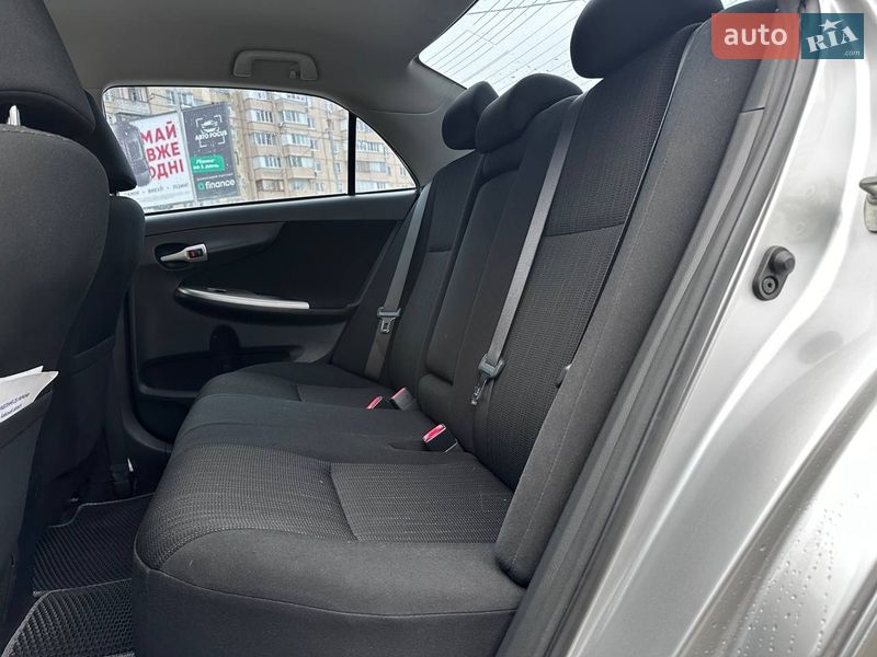 Седан Toyota Corolla 2007 в Києві