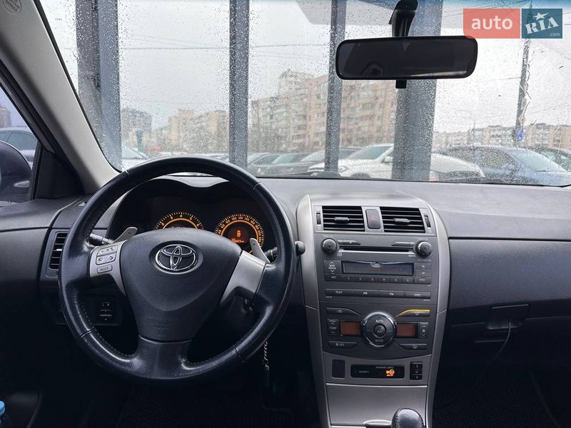 Седан Toyota Corolla 2007 в Києві