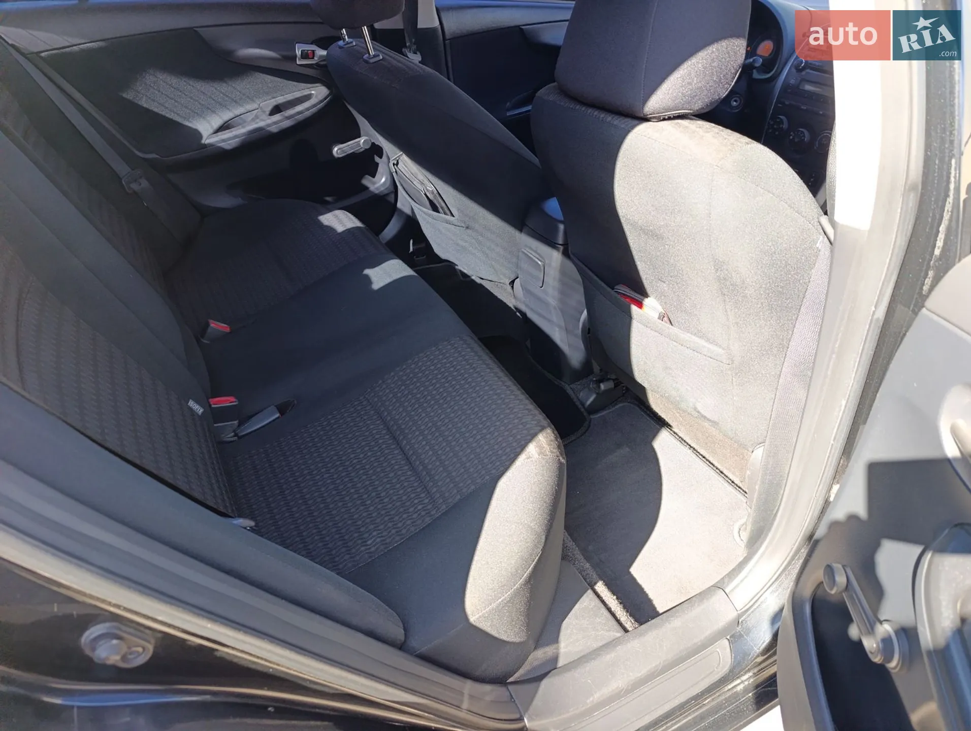 2010 Toyota Corolla - мініатюра 42
