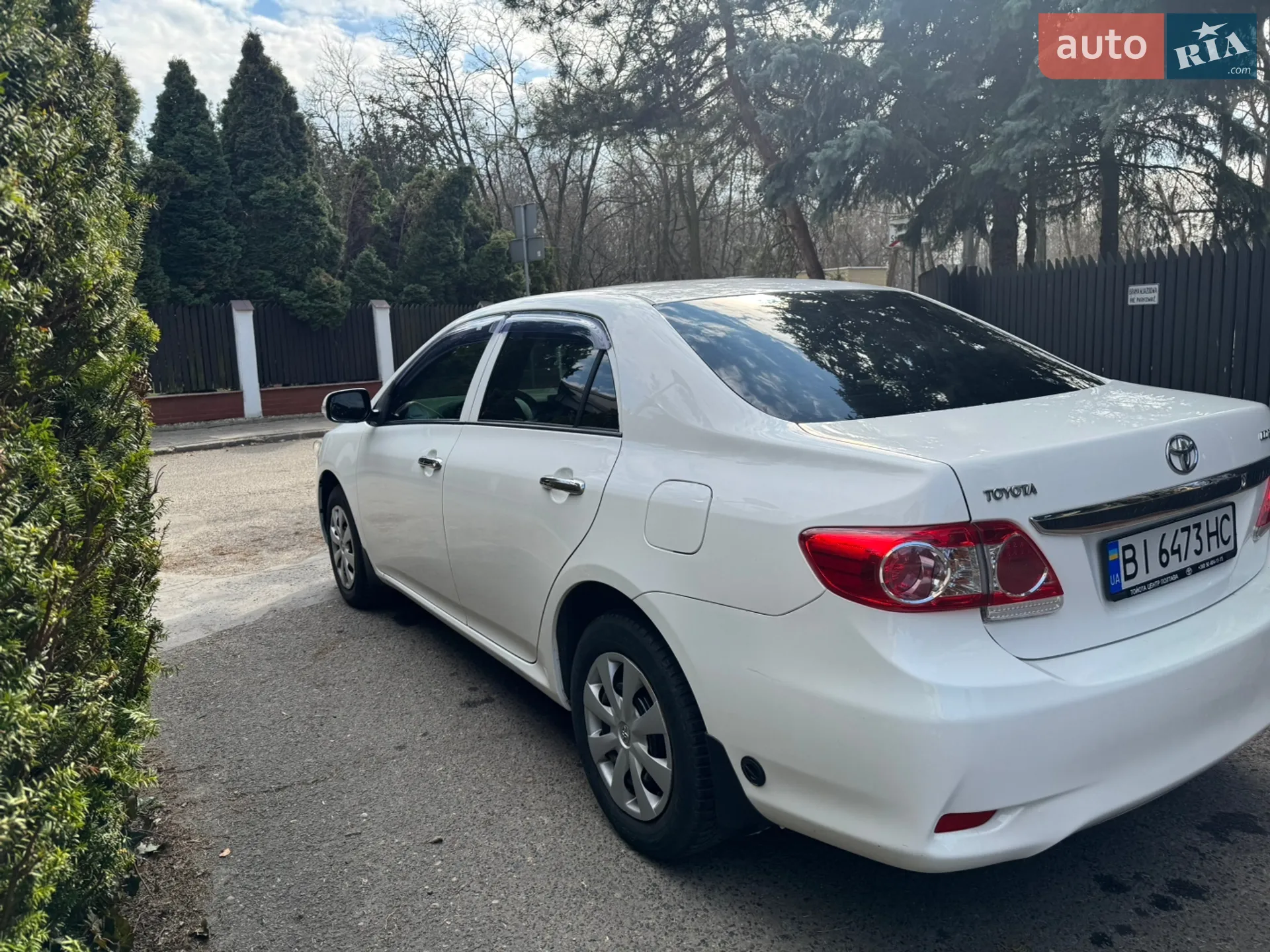 2011 Toyota Corolla - мініатюра 9