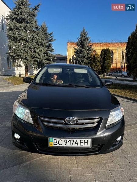Седан Toyota Corolla 2008 в Стрию