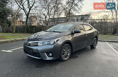 Седан Toyota Corolla 2016 в Николаеве