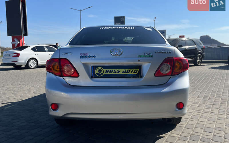 Седан Toyota Corolla 2008 в Мукачевому