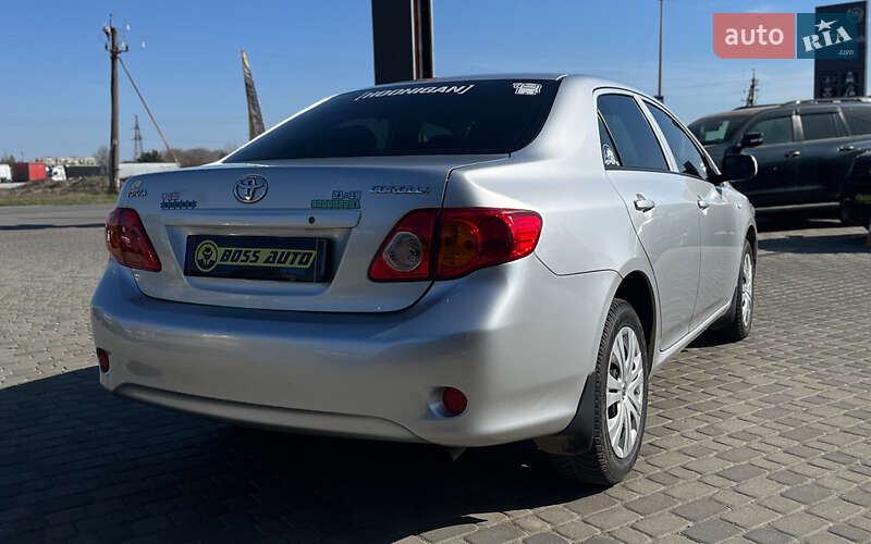 Седан Toyota Corolla 2008 в Мукачевому