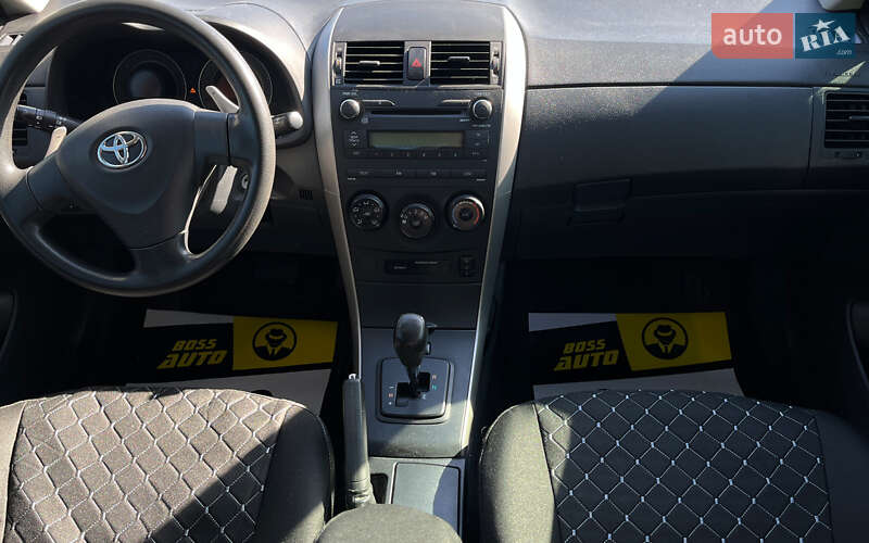 Седан Toyota Corolla 2008 в Мукачевому