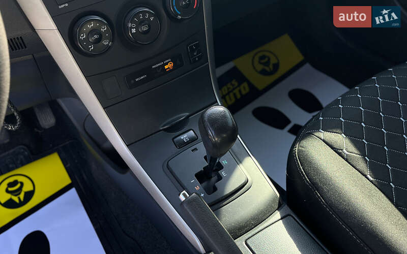 Седан Toyota Corolla 2008 в Мукачевому