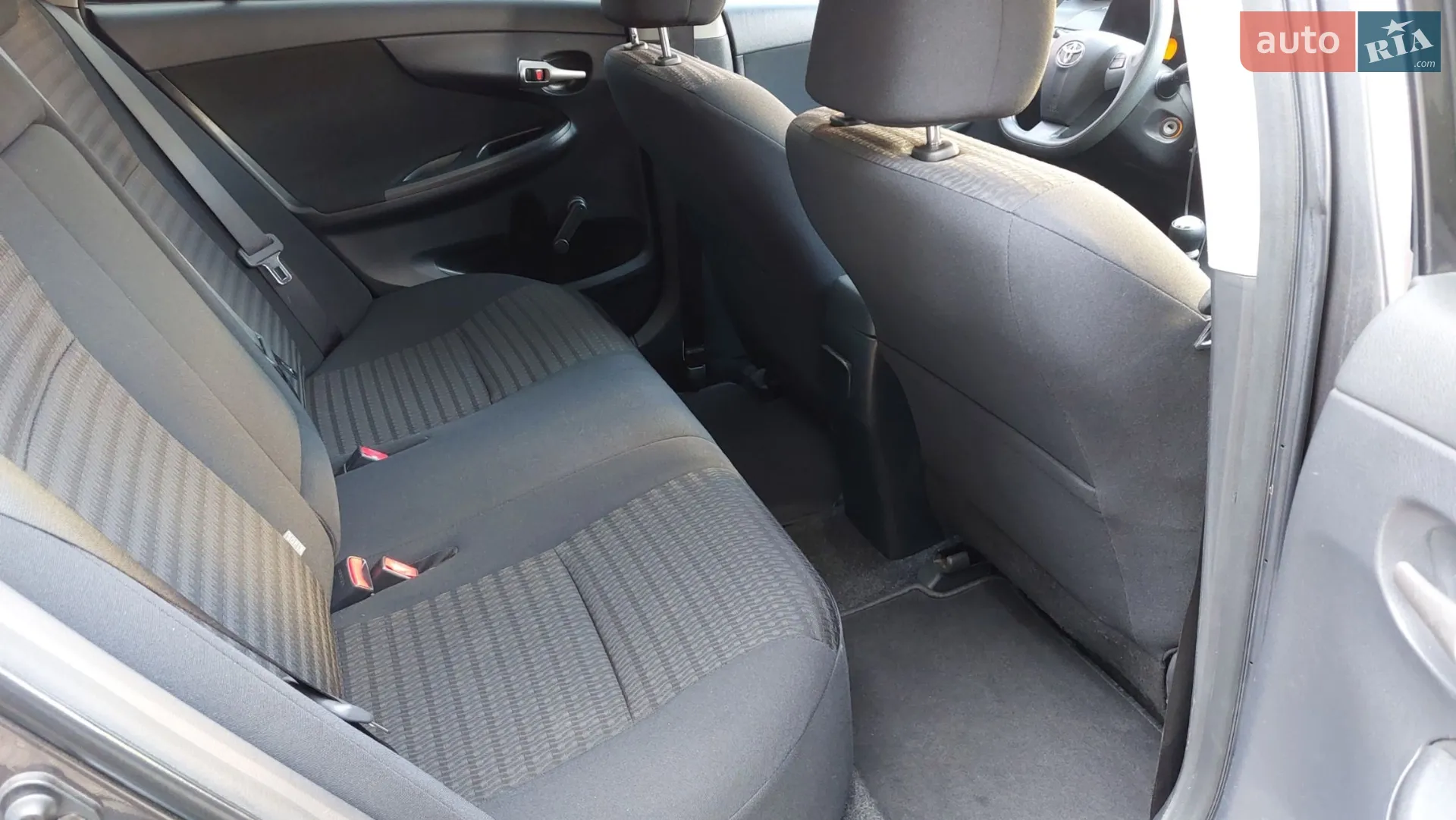 2012 Toyota Corolla - мініатюра 16