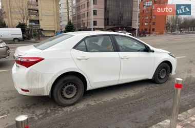 Седан Toyota Corolla 2017 в Києві