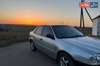 Седан Toyota Corolla 1998 в Первомайську