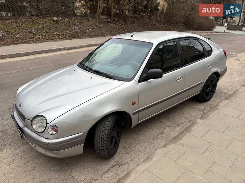 Хэтчбек Toyota Corolla 1998 в Львове фото 2 Хэтчбек Toyota Corolla 1998 в Львове
