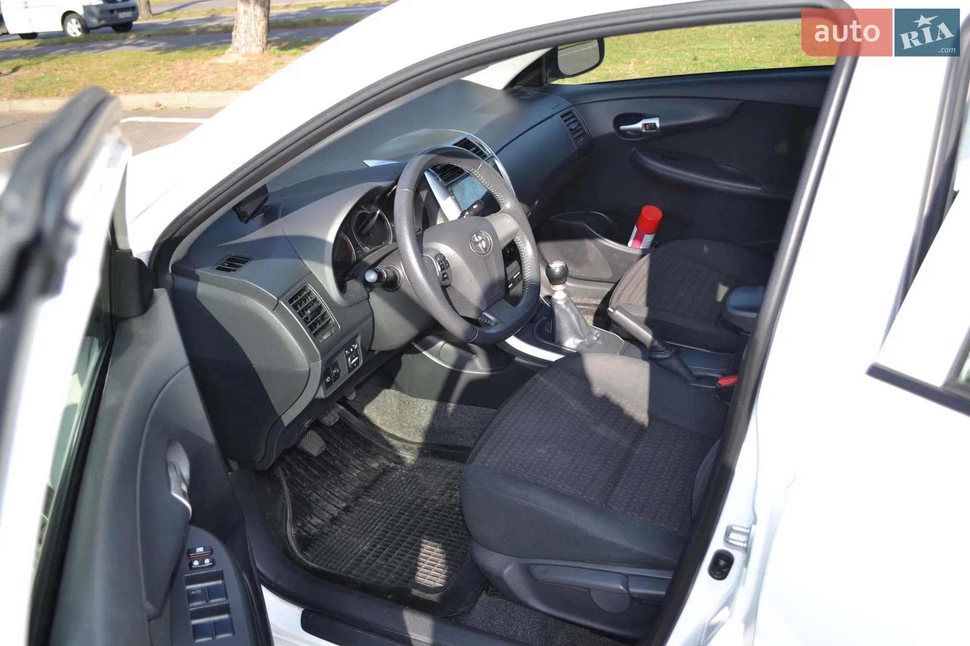2013 Toyota Corolla - мініатюра 9