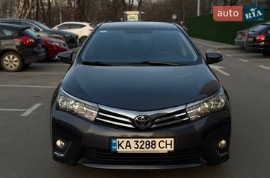 Седан Toyota Corolla 2014 в Киеве
