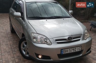 Хэтчбек Toyota Corolla 2005 в Одессе