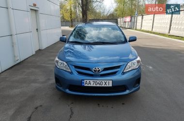 Седан Toyota Corolla 2012 в Києві