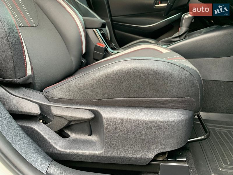 Седан Toyota Corolla 2021 в Кривом Роге