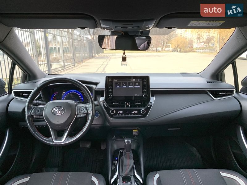 Седан Toyota Corolla 2021 в Кривом Роге