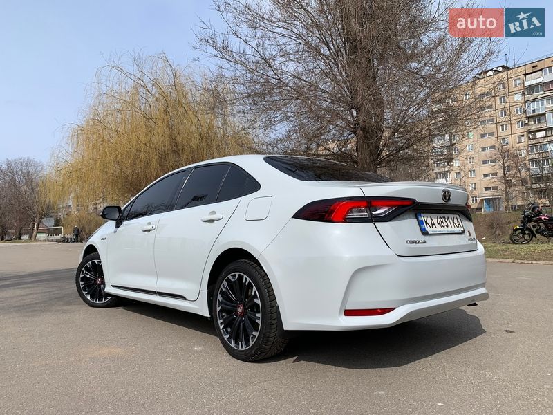 Седан Toyota Corolla 2021 в Кривом Роге