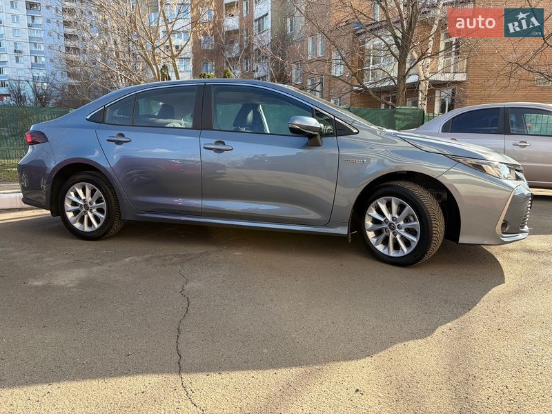 Седан Toyota Corolla 2021 в Києві