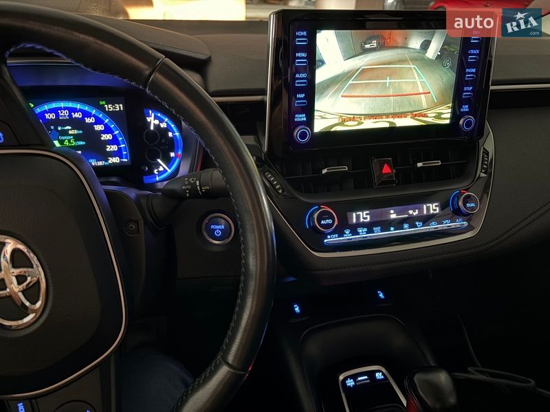 Седан Toyota Corolla 2021 в Києві