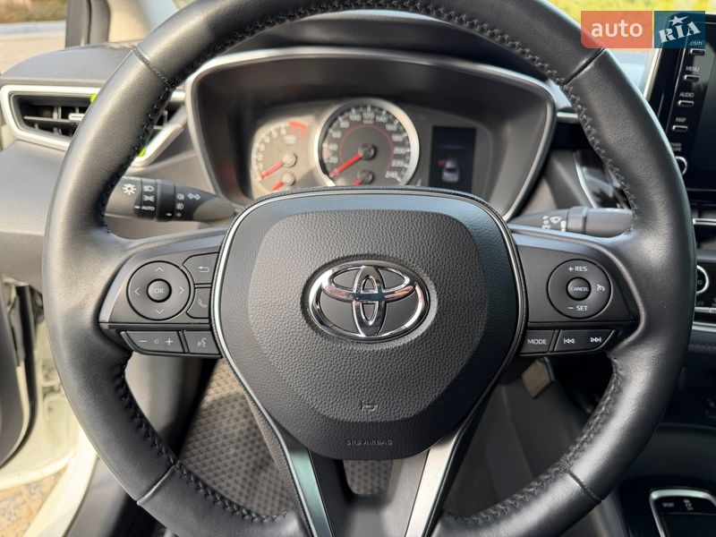 Седан Toyota Corolla 2019 в Днепре