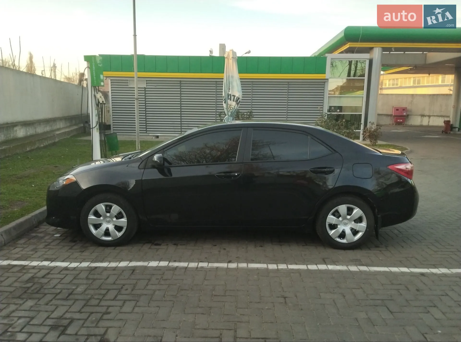 2017 Toyota Corolla - мініатюра 3