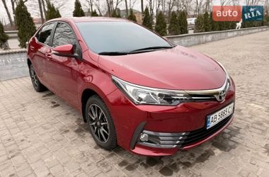 Седан Toyota Corolla 2016 в Виннице