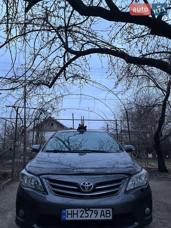 Седан Toyota Corolla 2010 в Одессе фото Седан Toyota Corolla 2010 в Одессе