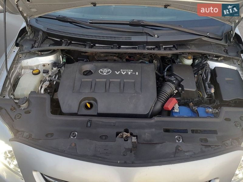 Седан Toyota Corolla 2008 в Кременчуці