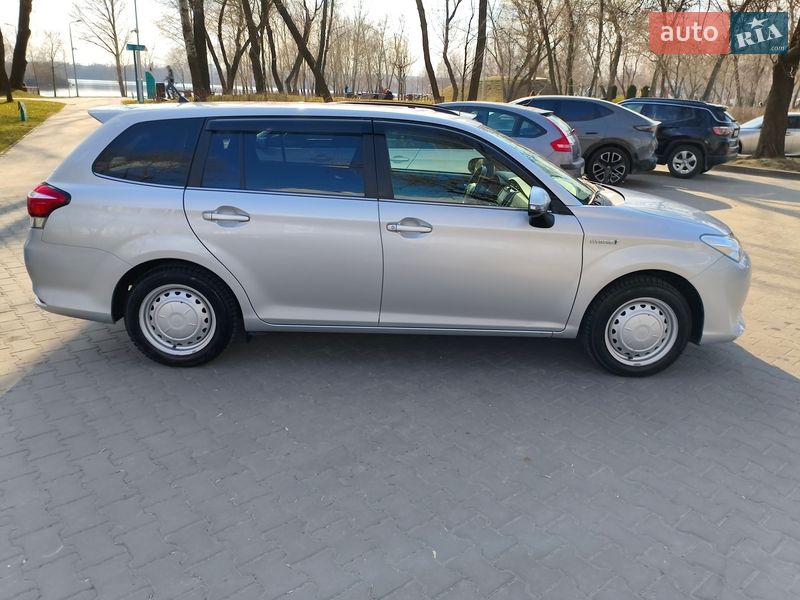 Универсал Toyota Corolla 2016 в Киеве