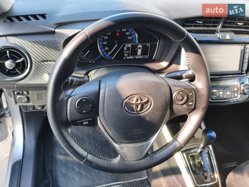 Универсал Toyota Corolla 2016 в Киеве