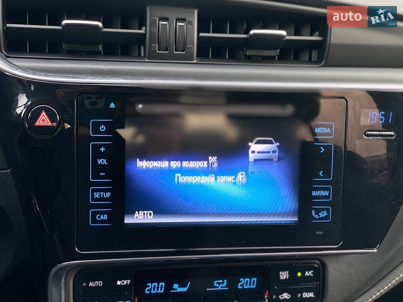 Седан Toyota Corolla 2017 в Киеве фото 35 Седан Toyota Corolla 2017 в Киеве