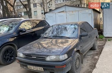 Седан Toyota Corolla 1990 в Харькове