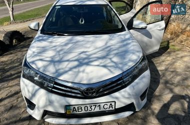 Седан Toyota Corolla 2013 в Ямполе