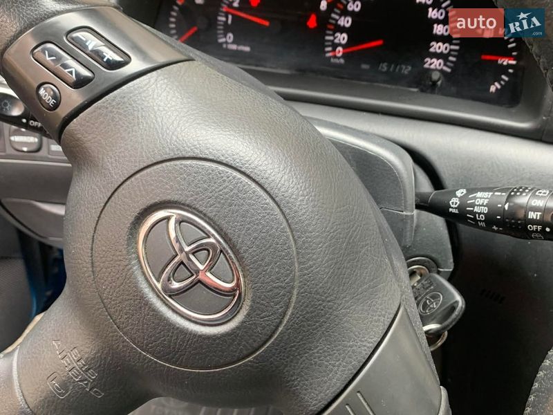 Хетчбек Toyota Corolla 2006 в Києві