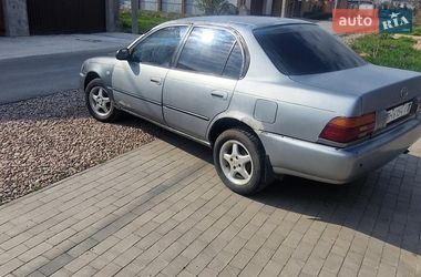 Седан Toyota Corolla 1993 в Одесі