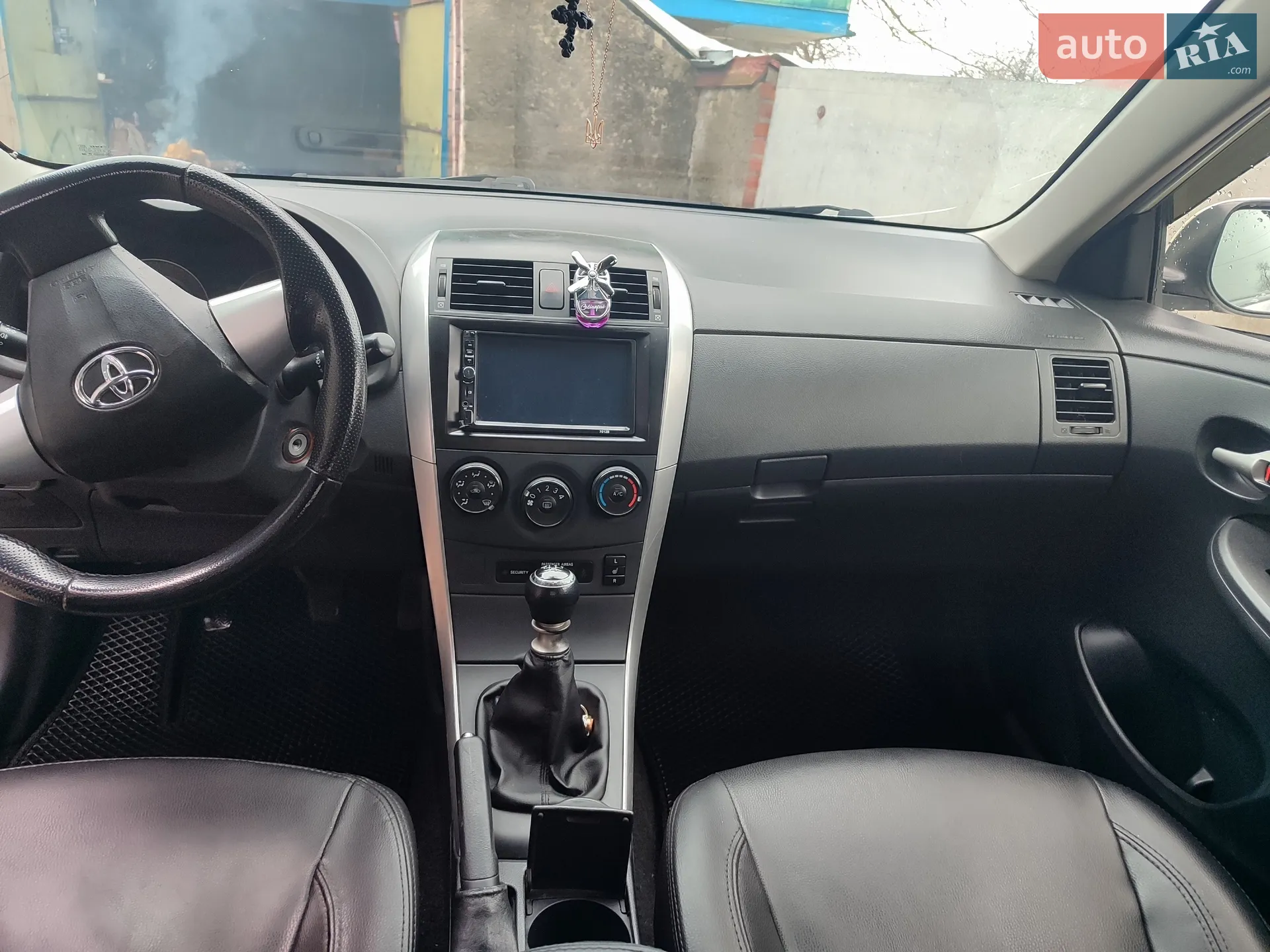 2011 Toyota Corolla - мініатюра 11