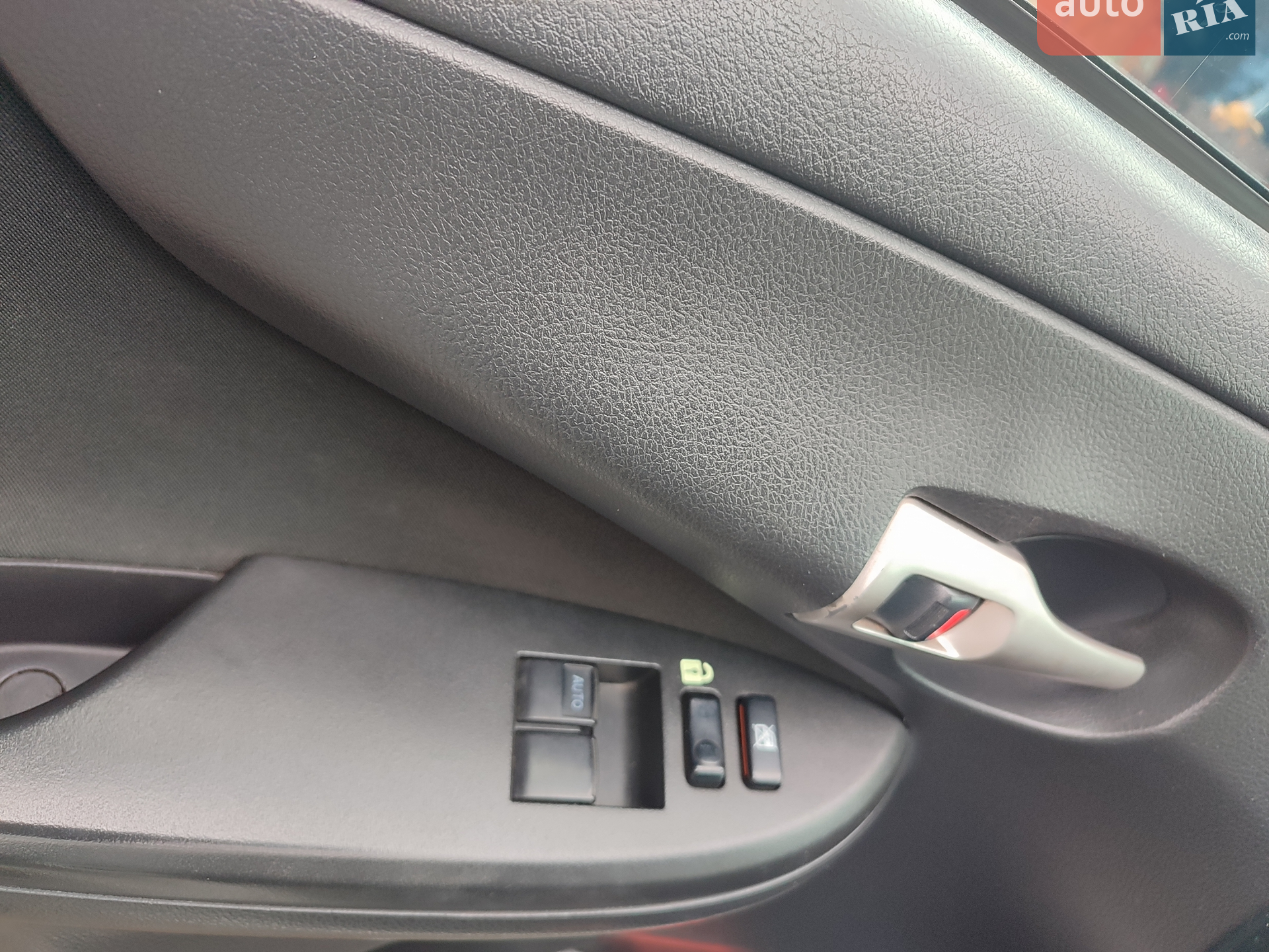2011 Toyota Corolla - мініатюра 17