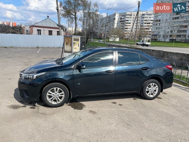 Седан Toyota Corolla 2013 в Харькове фото 4 Седан Toyota Corolla 2013 в Харькове
