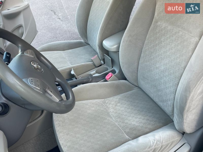 Седан Toyota Corolla 2008 в Киеве